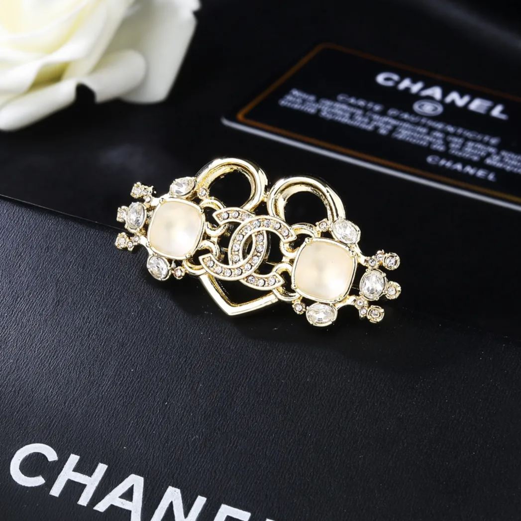 【ブローチ】★CHANEL★