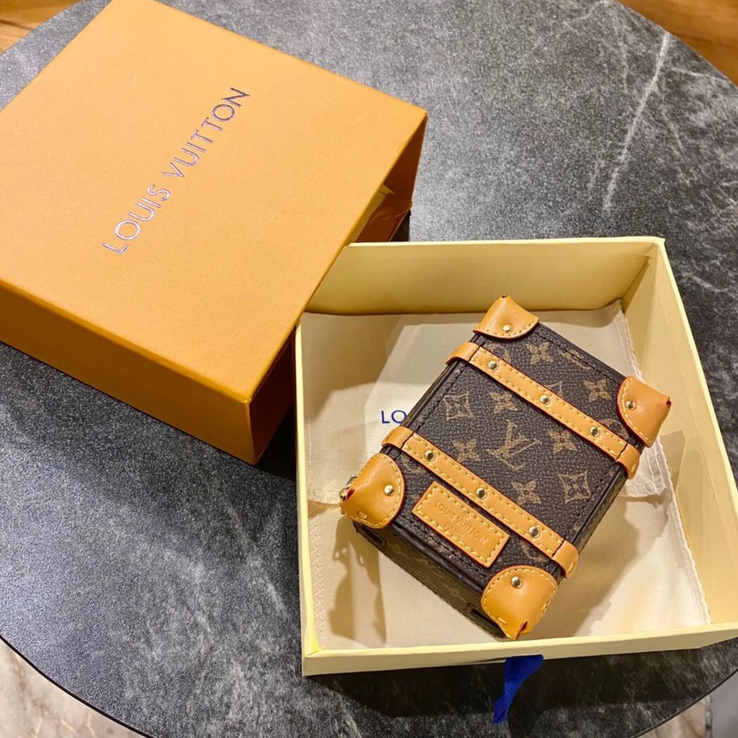 【LOUIS VUITTON】 キーホルダー