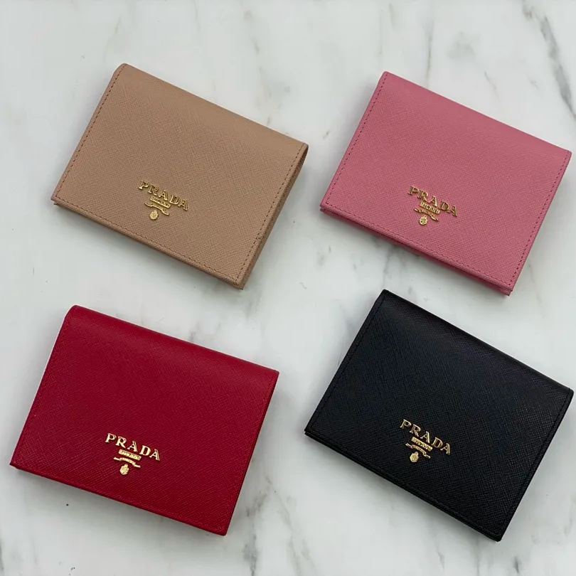 【PRADA】11.2×9.5cm