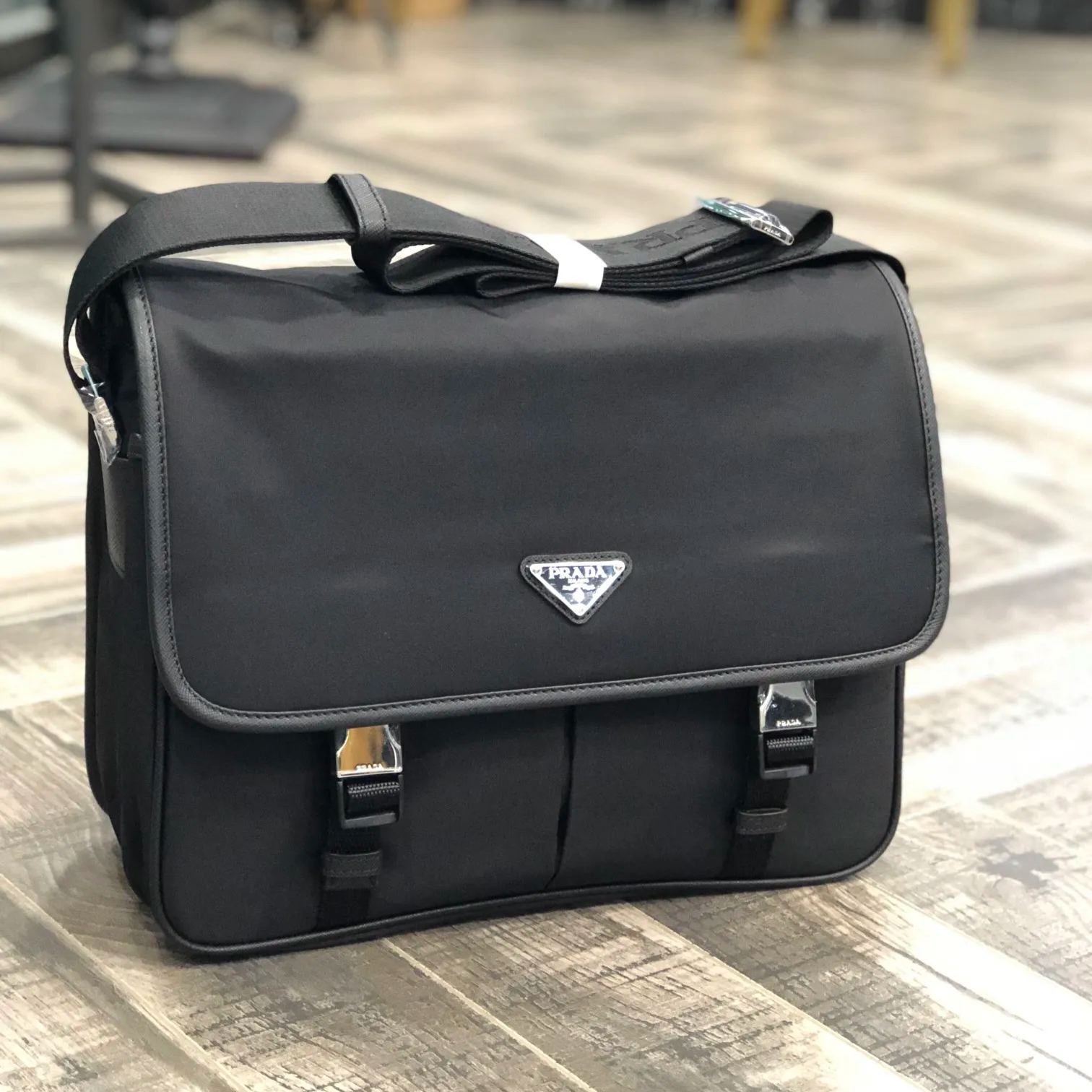 【PRADA】 32×24×12CM