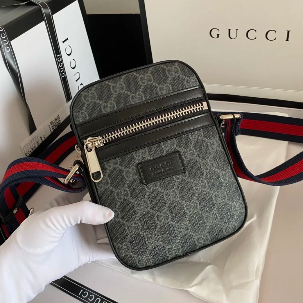 【GUCCI】14x17.5x5.5cm