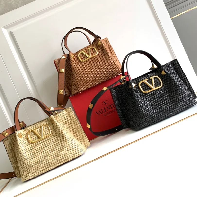 【Valentino】20 x 15 x 7cm