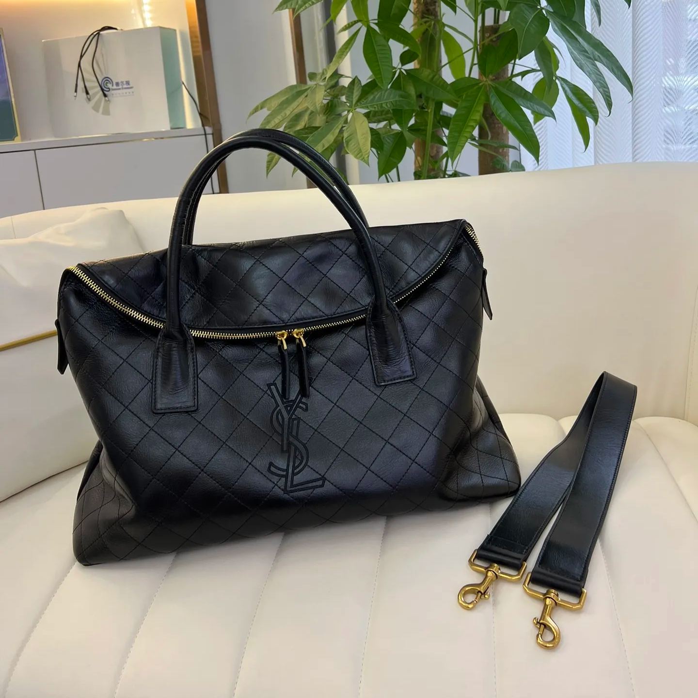 【Yves Saint Laurent】45*14*30cm