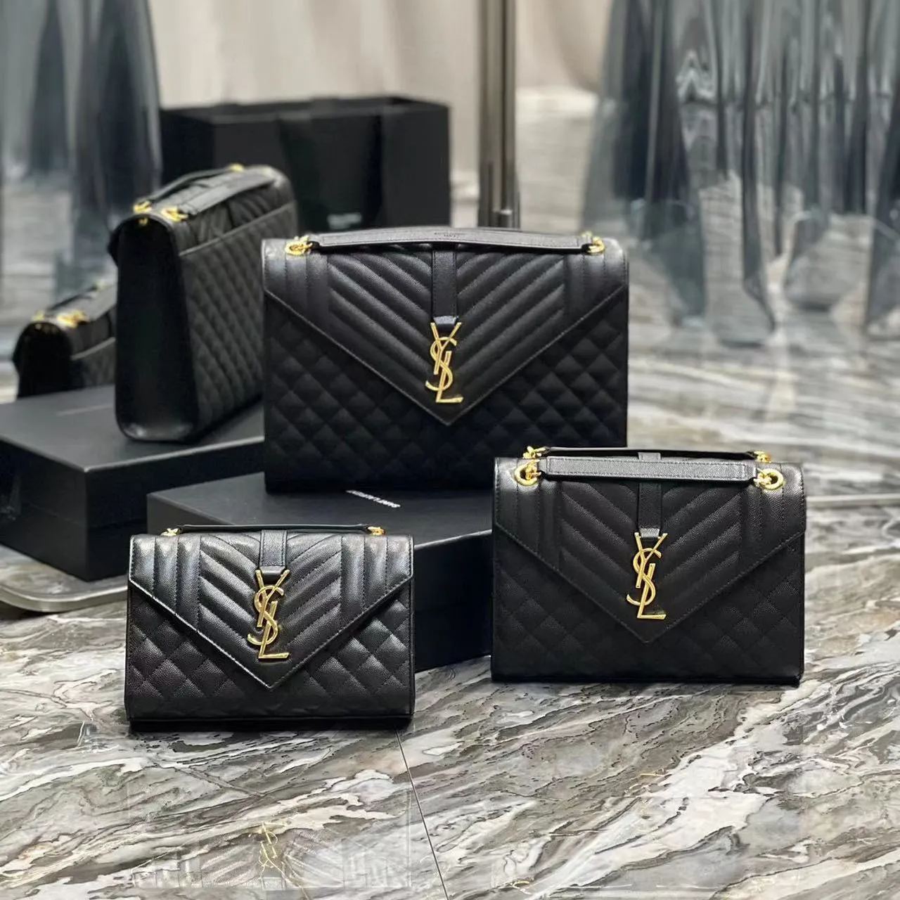 【Yves Saint Laurent】Envelope