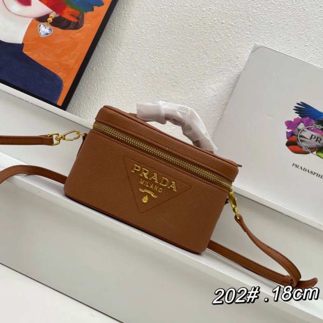 【PRADA】18*11.5*7.5CM