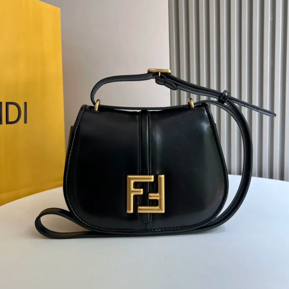 【Fendi】21*15*7CM
