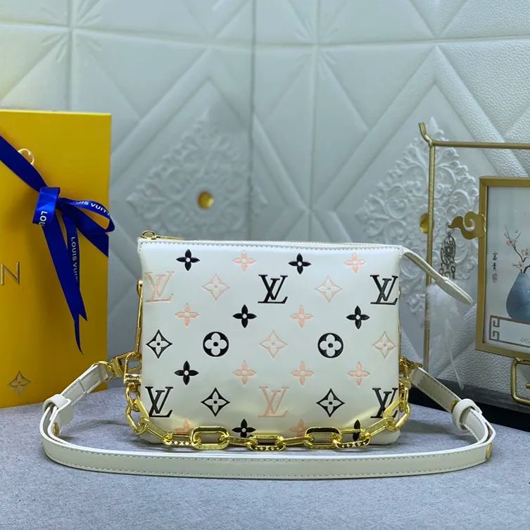 【LOUIS VUITTON】Coussin BB
