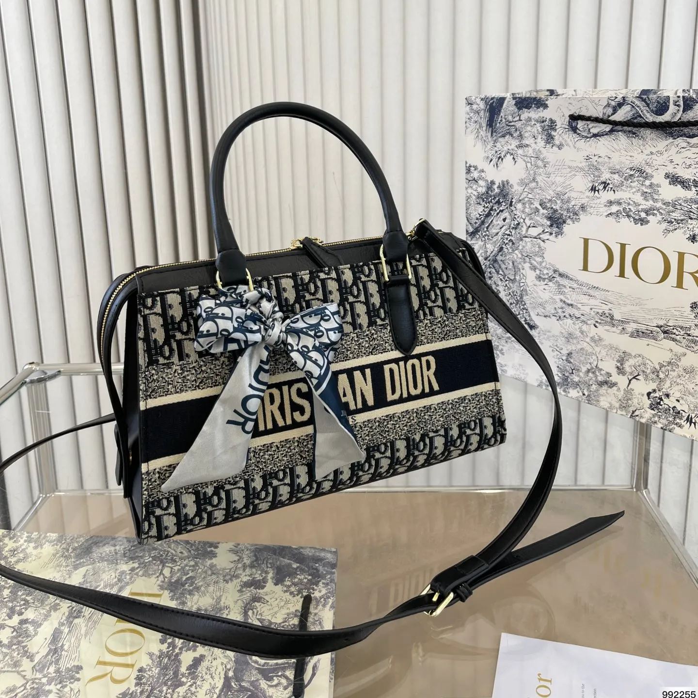 【DIOR】32*20*8CM