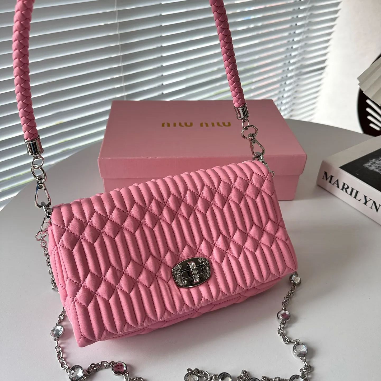 【MIUMIU】24-13-5cm
