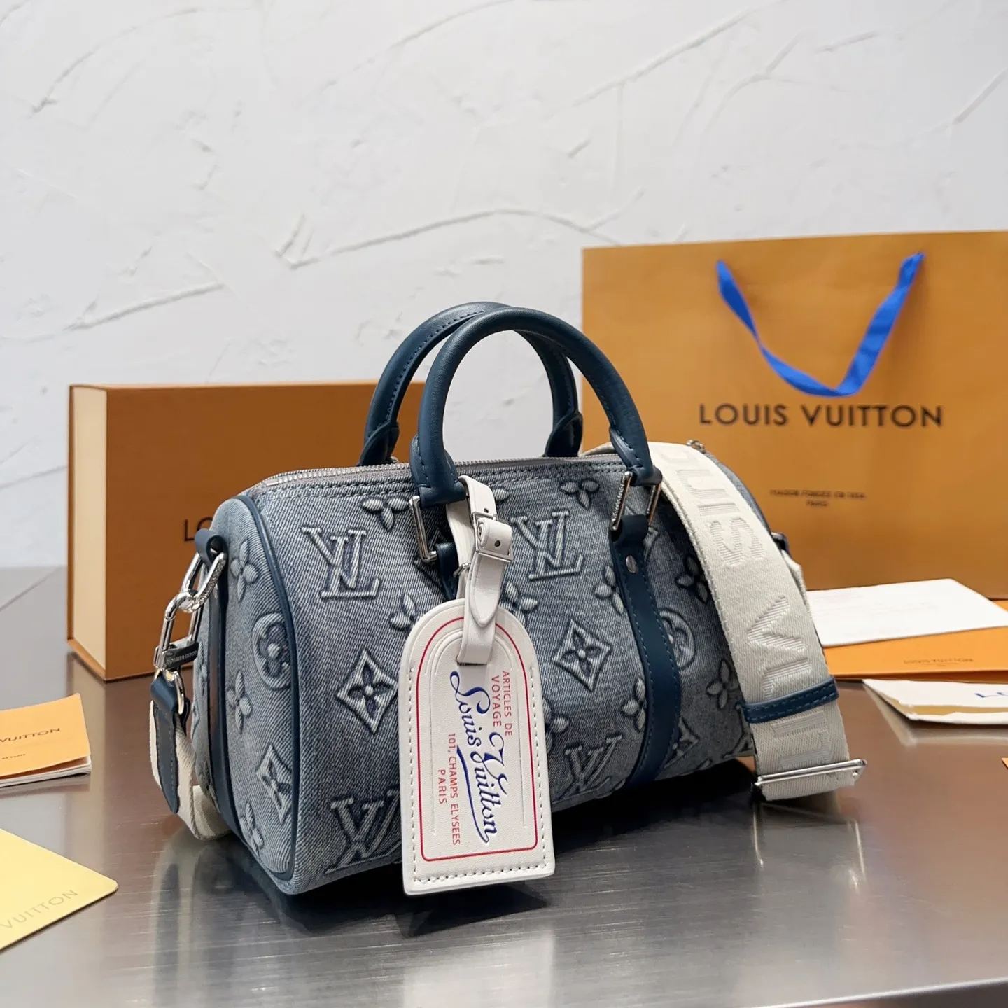 【LOUIS VUITTON】24*14*10CM