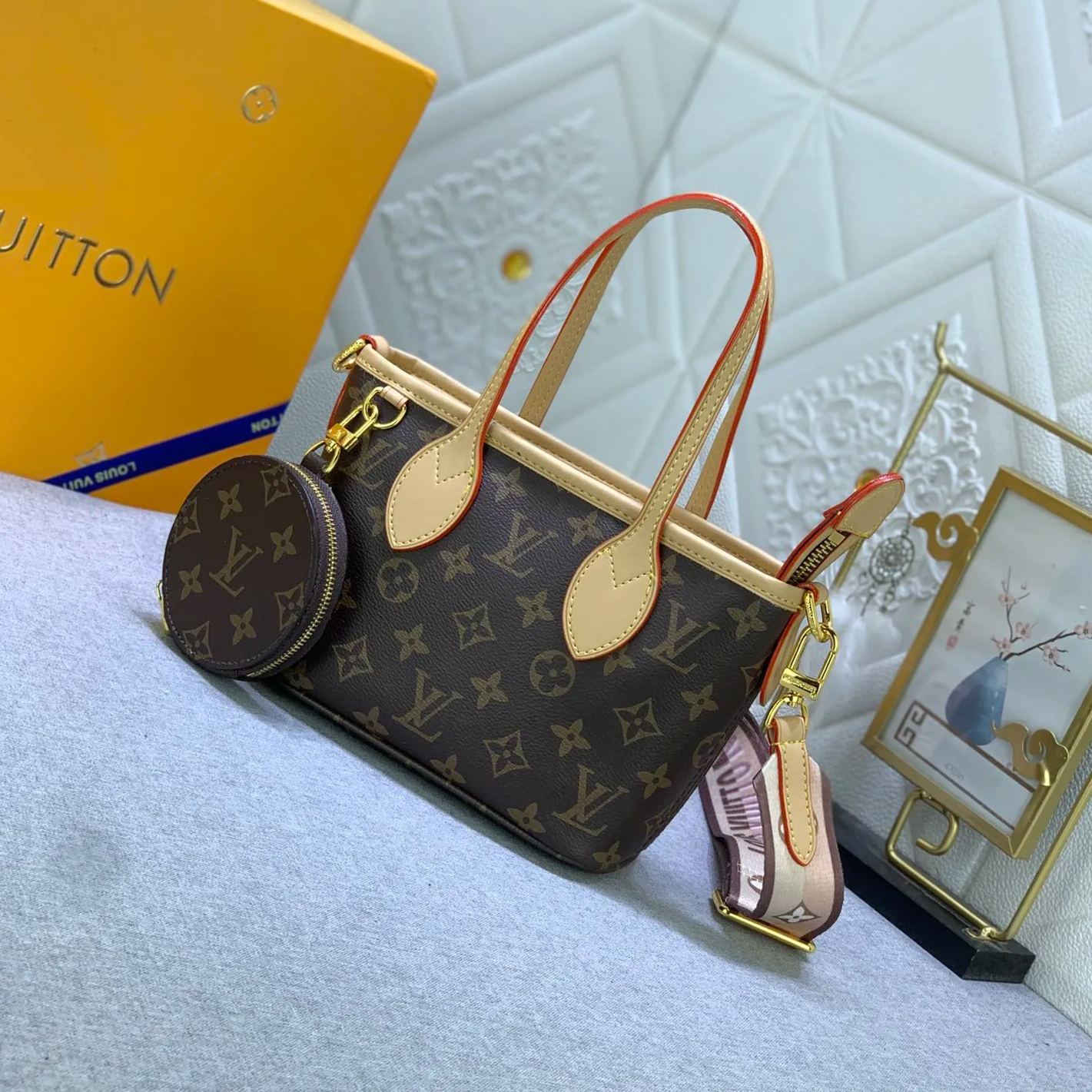 【LOUIS VUITTON】Neverfull BB 24x14x9cm