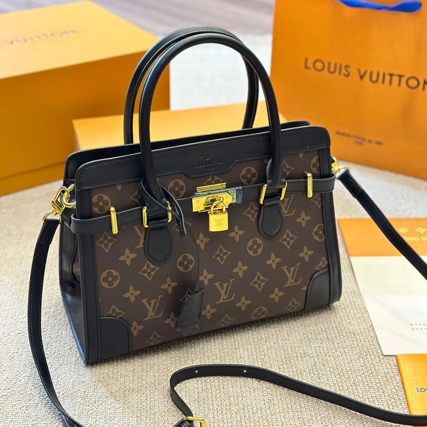 【LOUIS VUITTON】 city malle 30*22*15cm