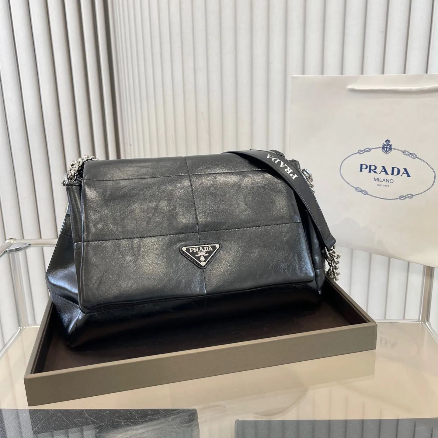 【PRADA】30x18x9cm