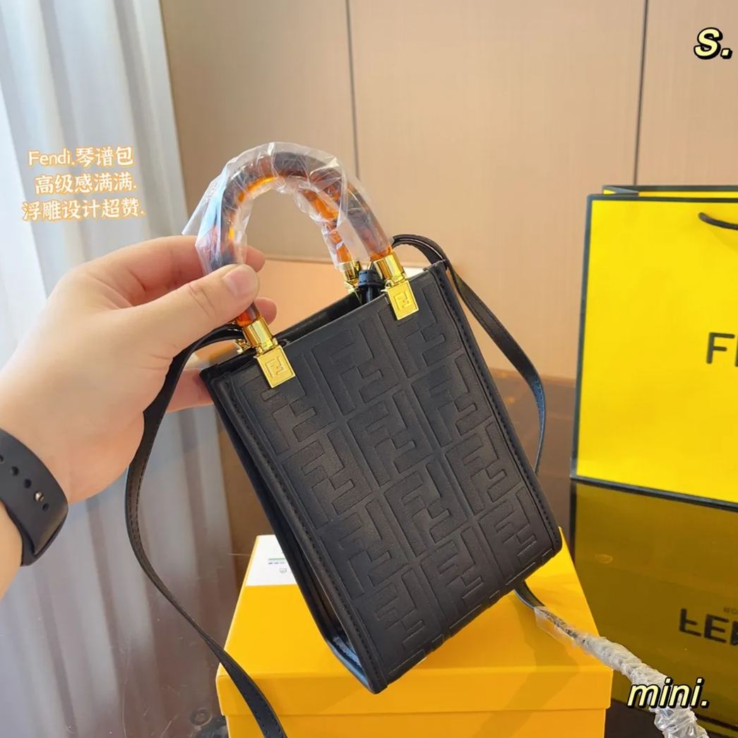 【Fendi】13*7*18cm