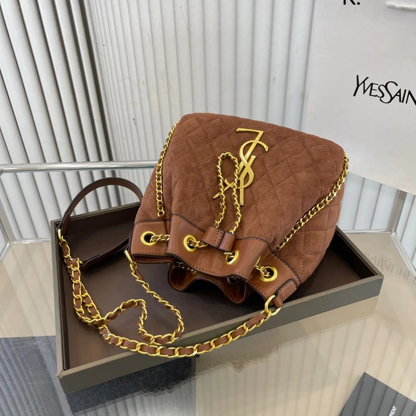 【Yves Saint Laurent】21x21x15cm