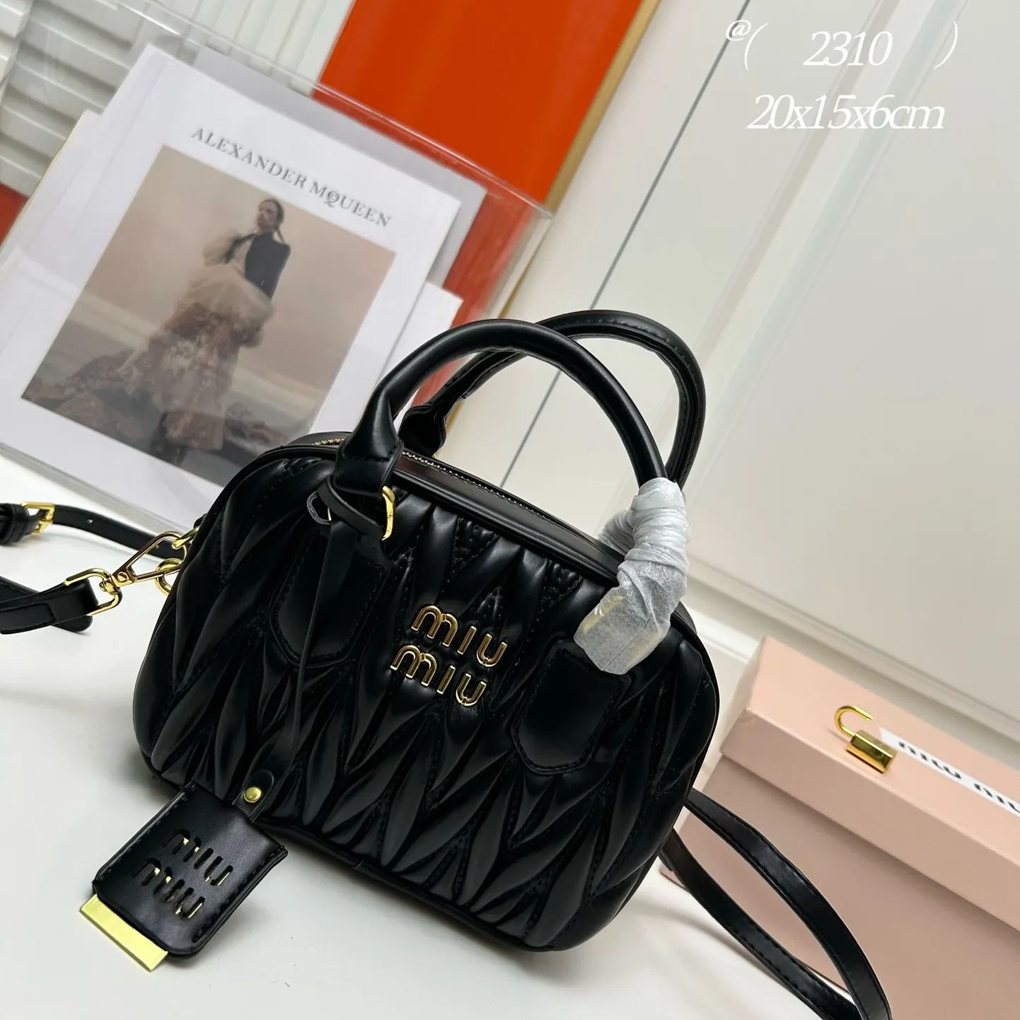 【MIUMIU】20x15x6cm