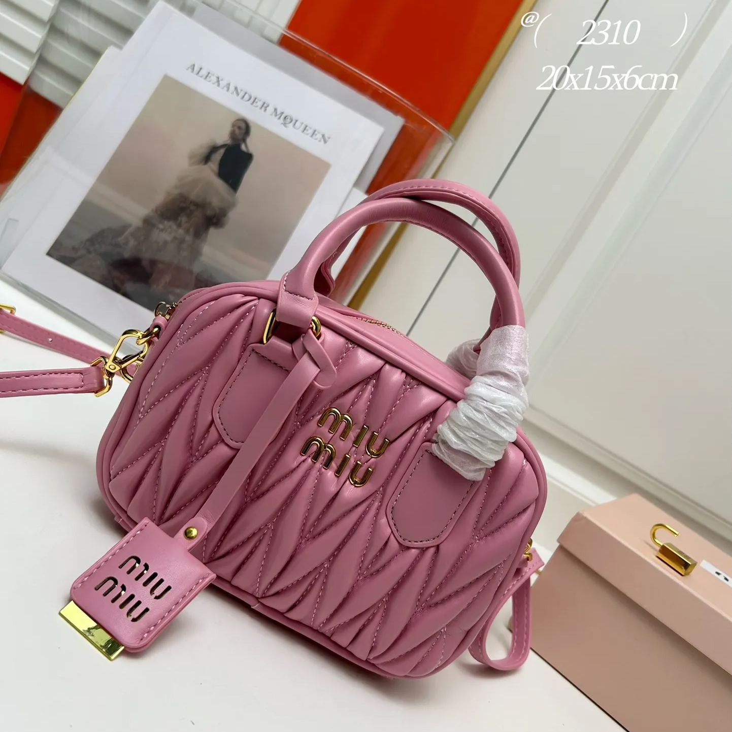 【MIUMIU】20x15x6cm