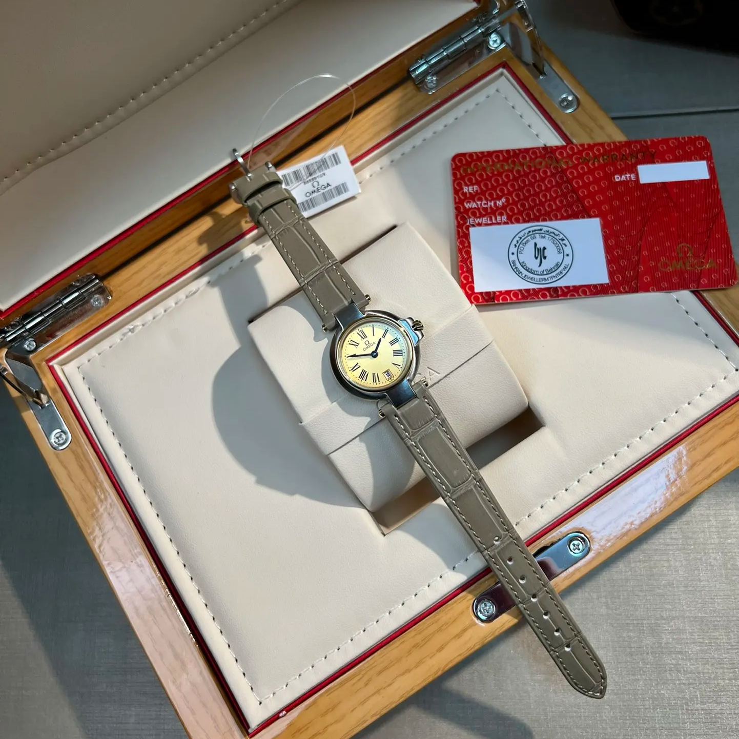 【20-25日間の輸送時間】【OMEGA】レディース  26mm