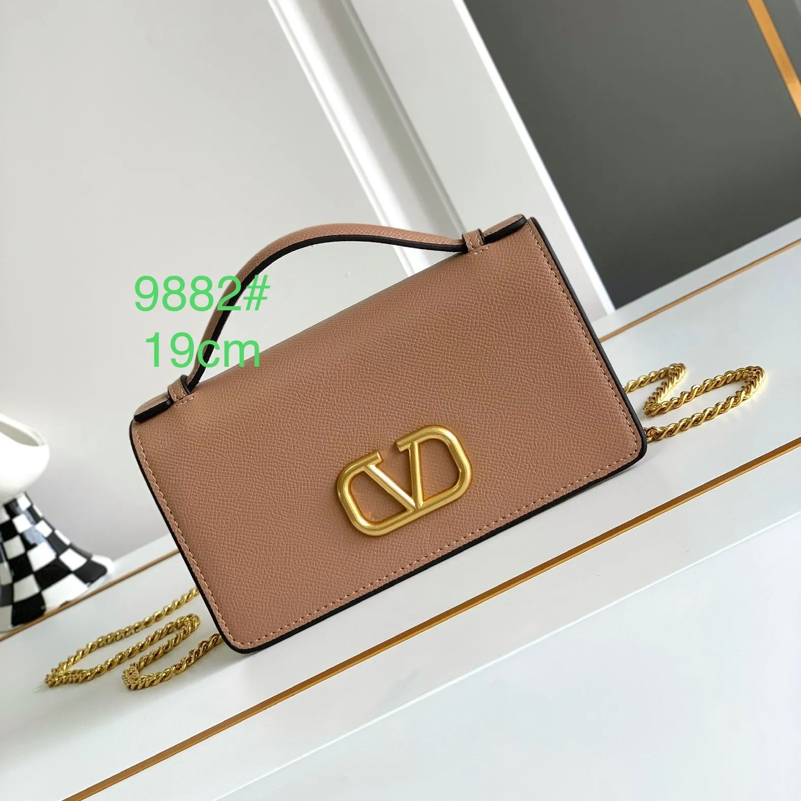 【Valentino】Garavani VRING 19×6×10.5cm