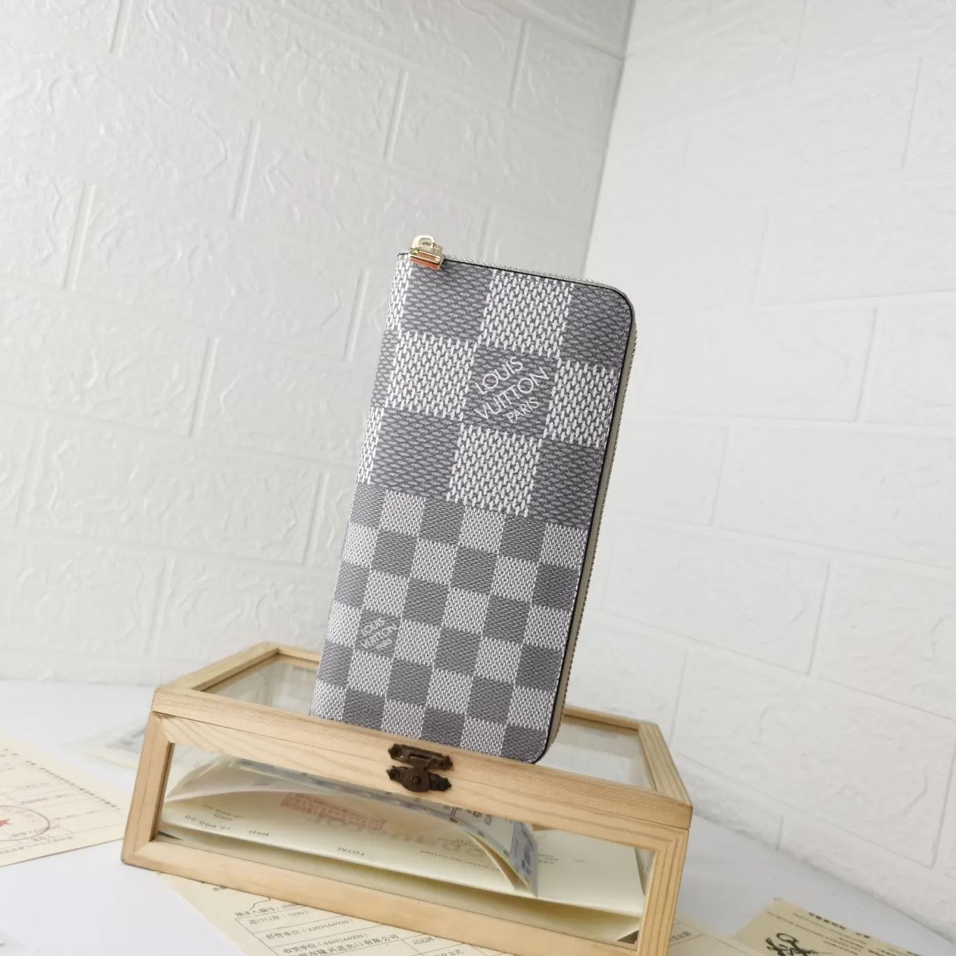 【LOUIS VUITTON】19*10CM