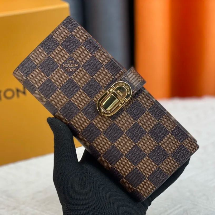 【LOUIS VUITTON】Curieuse 19*10cm