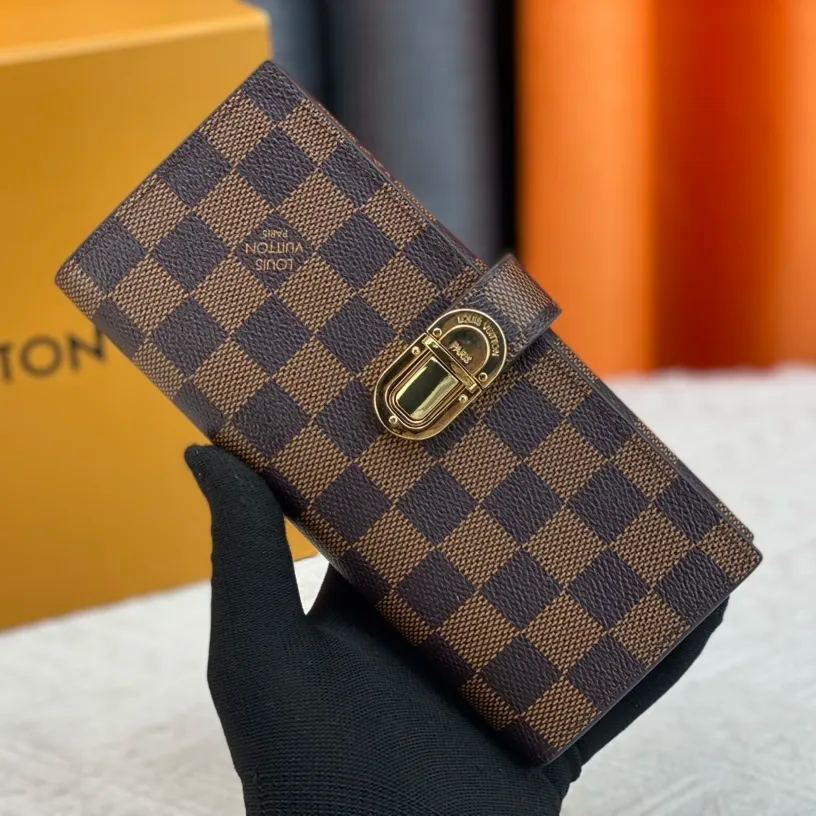【LOUIS VUITTON】Curieuse 19*10cm