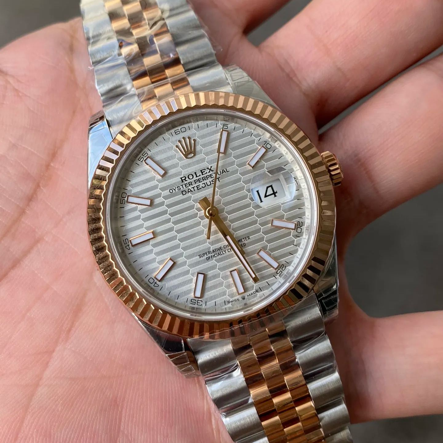 【20-25日間の輸送時間】【ROLEX】デイトジャスト 41mm