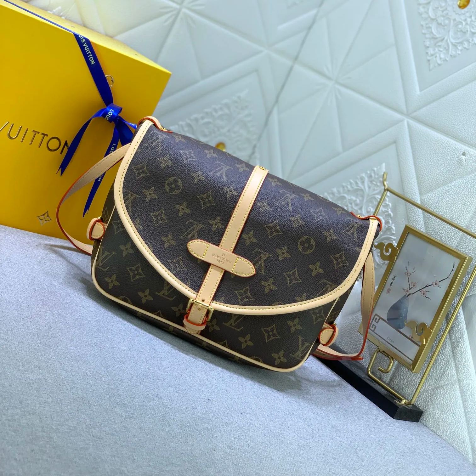 【LOUIS VUITTON】SAUMUR 28x11x20cm