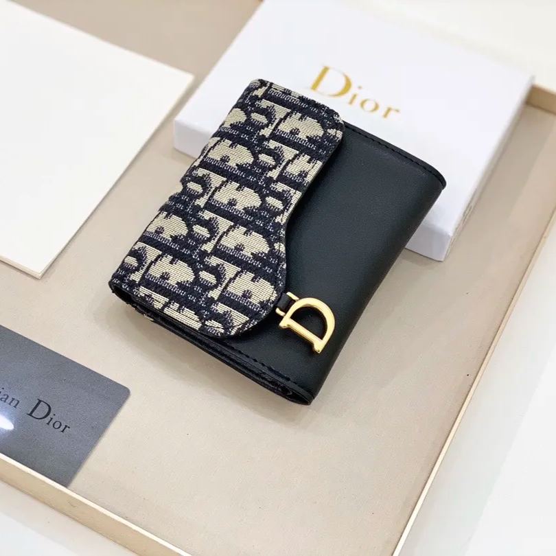 【DIOR 】10*8.5*2.5CM