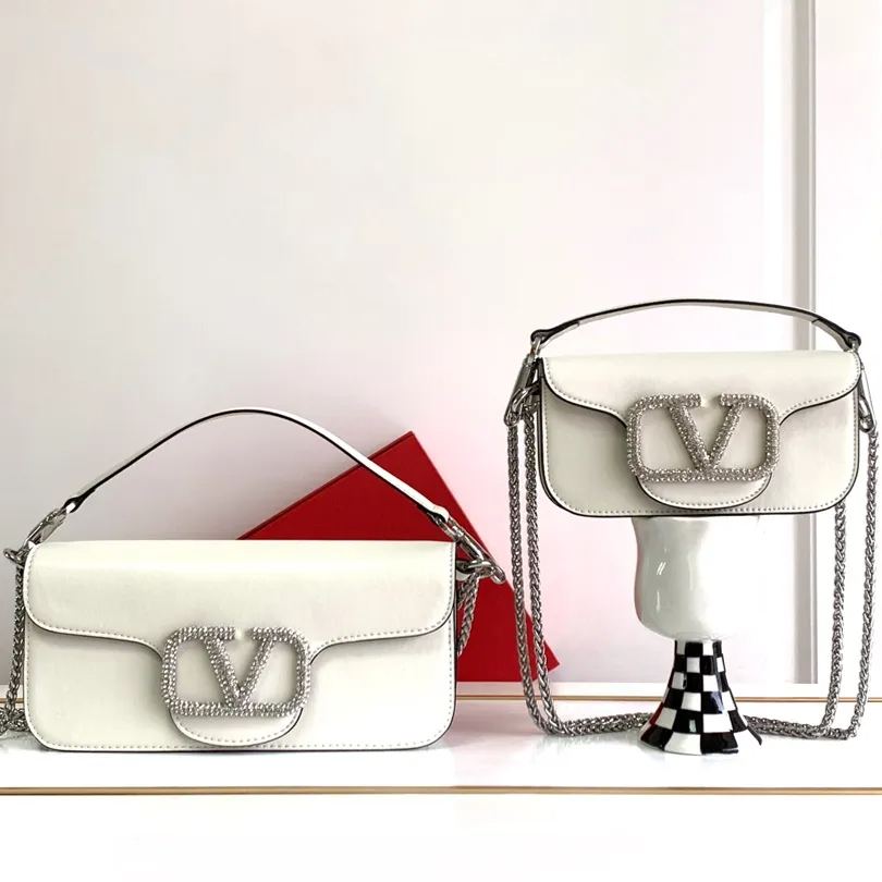 【Valentino】VLogo Signature