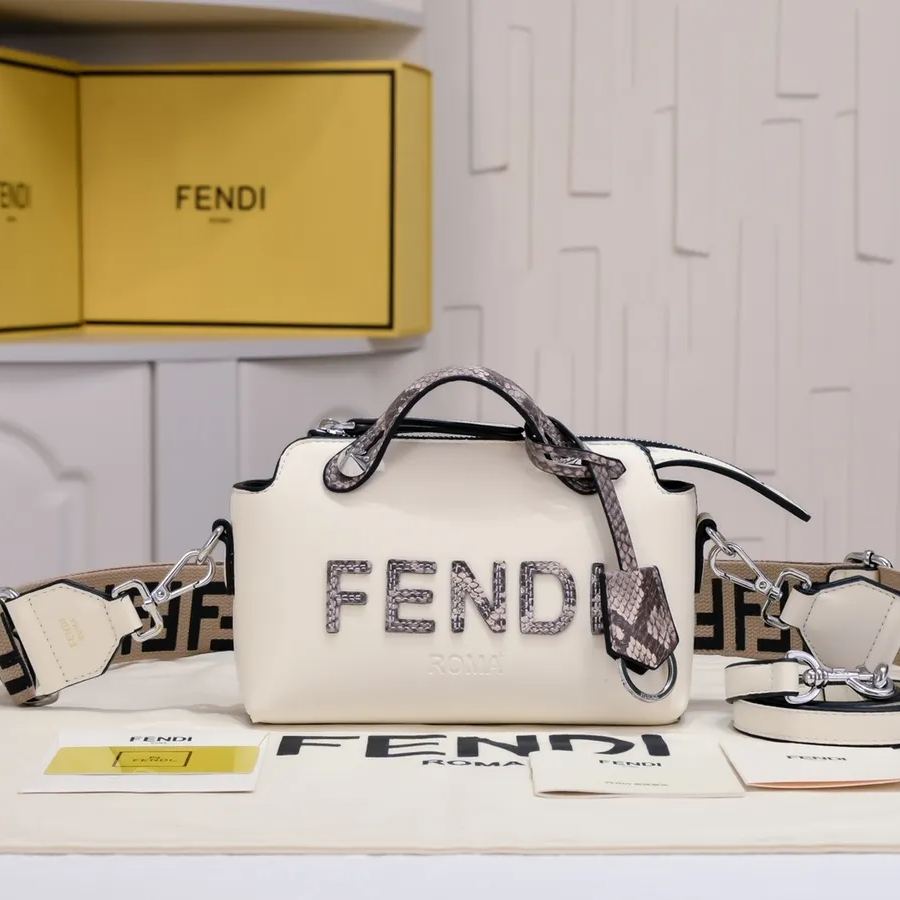 【Fendi】by the way 20*12*9.5CM
