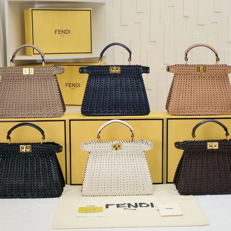 【Fendi】BAGUETTE 27*15*6CM