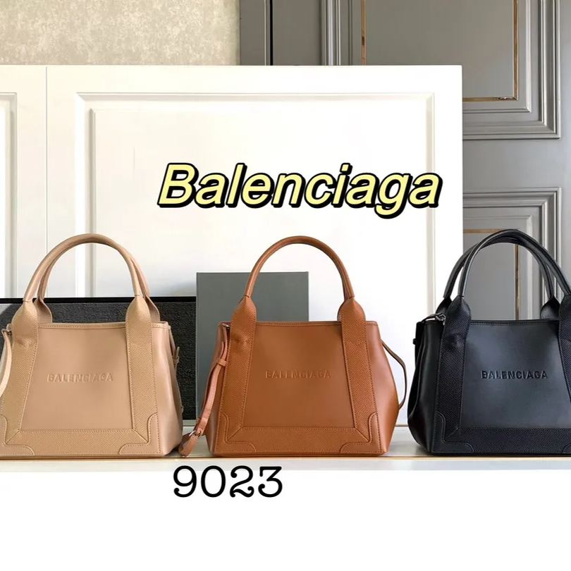 【Balenciaga】Locker 61x35x10cm