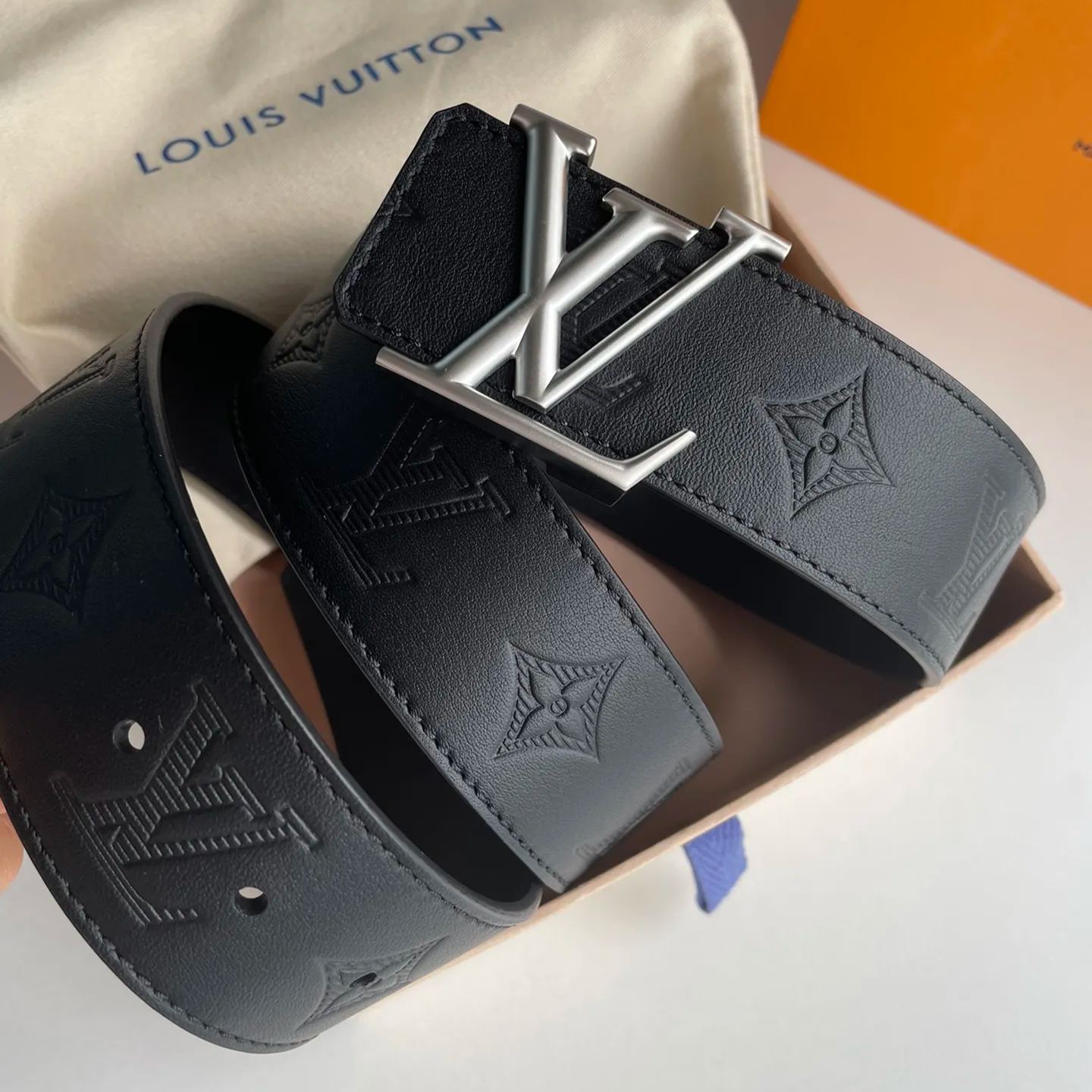 【Louis Vuitton】 メンズ  幅：4.0CM 長：105-125CM