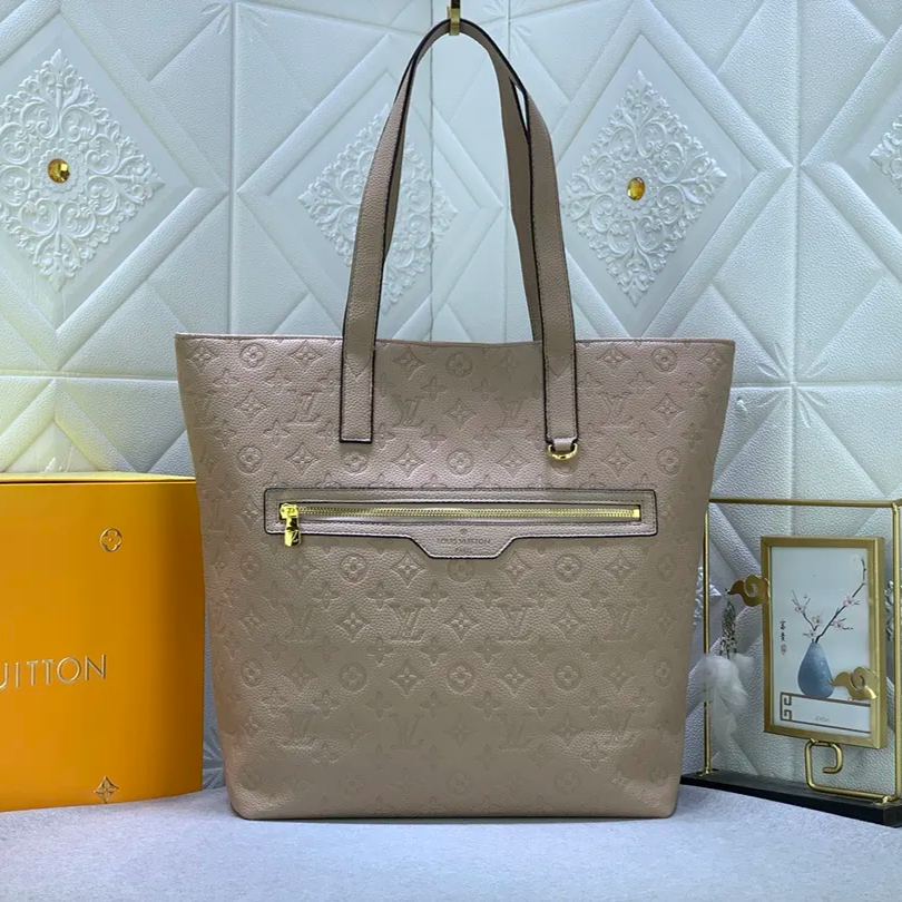 【LOUIS VUITTON】helmet bag 33x37x13cm