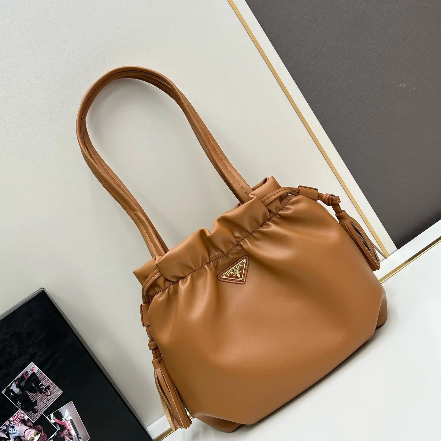 【PRADA】 24*25*11cm
