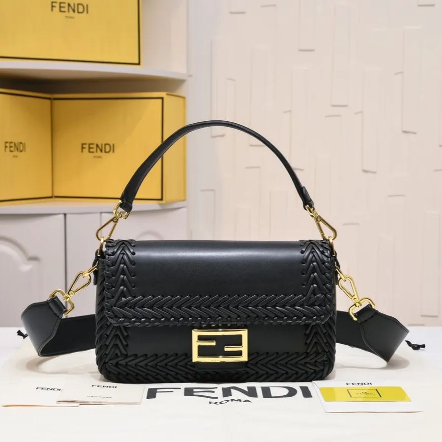 【Fendi】27*15*6cm