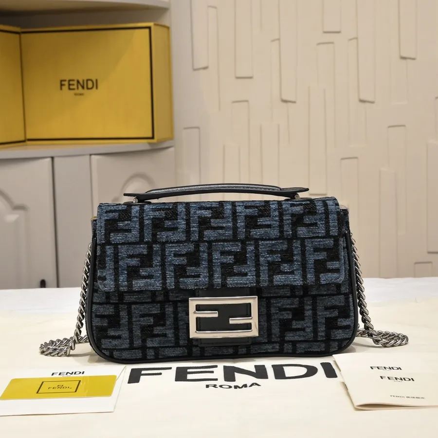 【Fendi】24x14.5x7cm