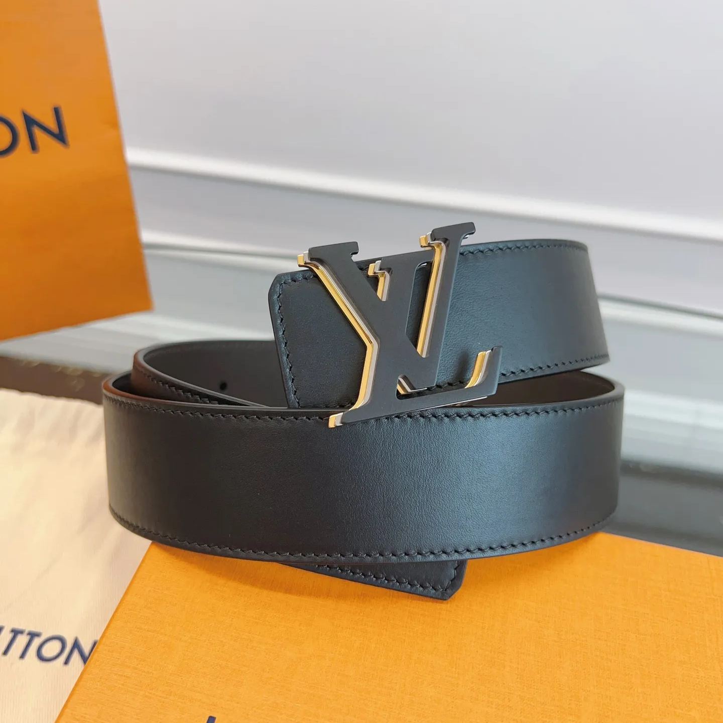 【Louis Vuitton】 メンズ  幅：4.0CM 長：105-125CM