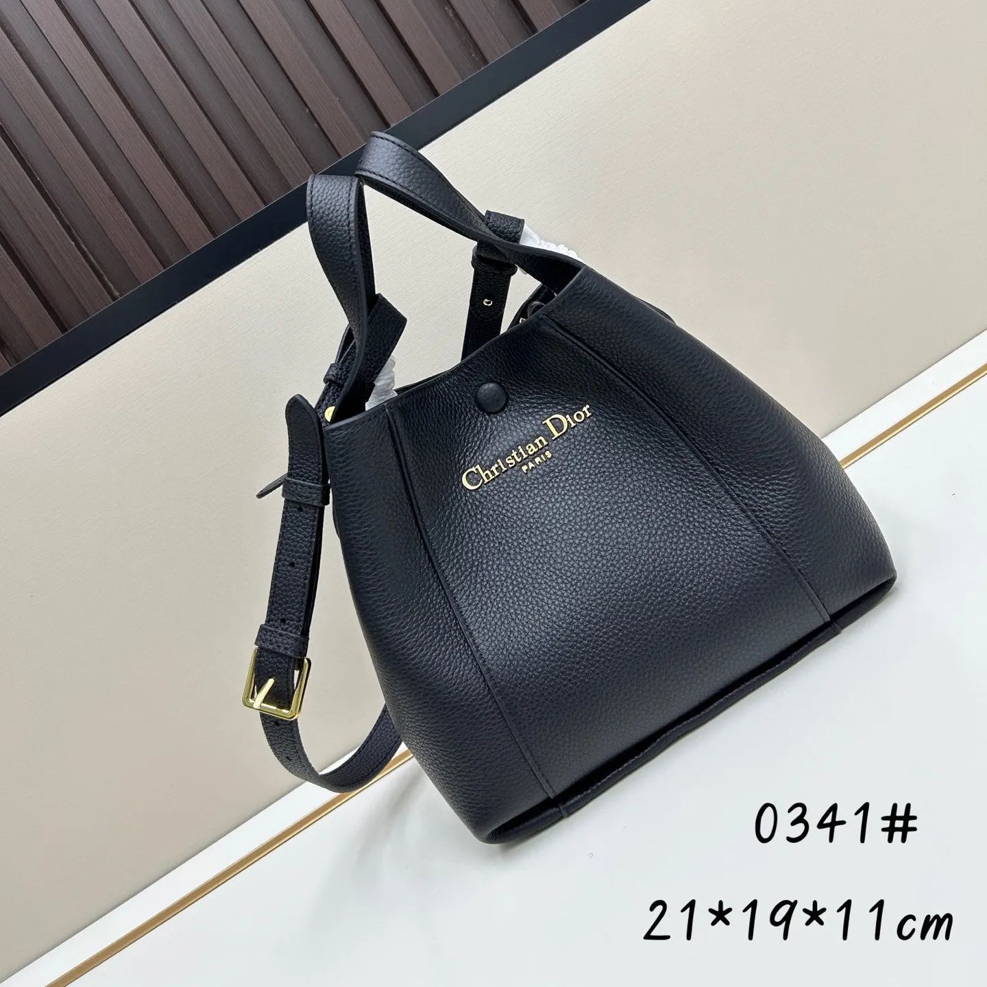 【DIOR】signature 21x19x11CM