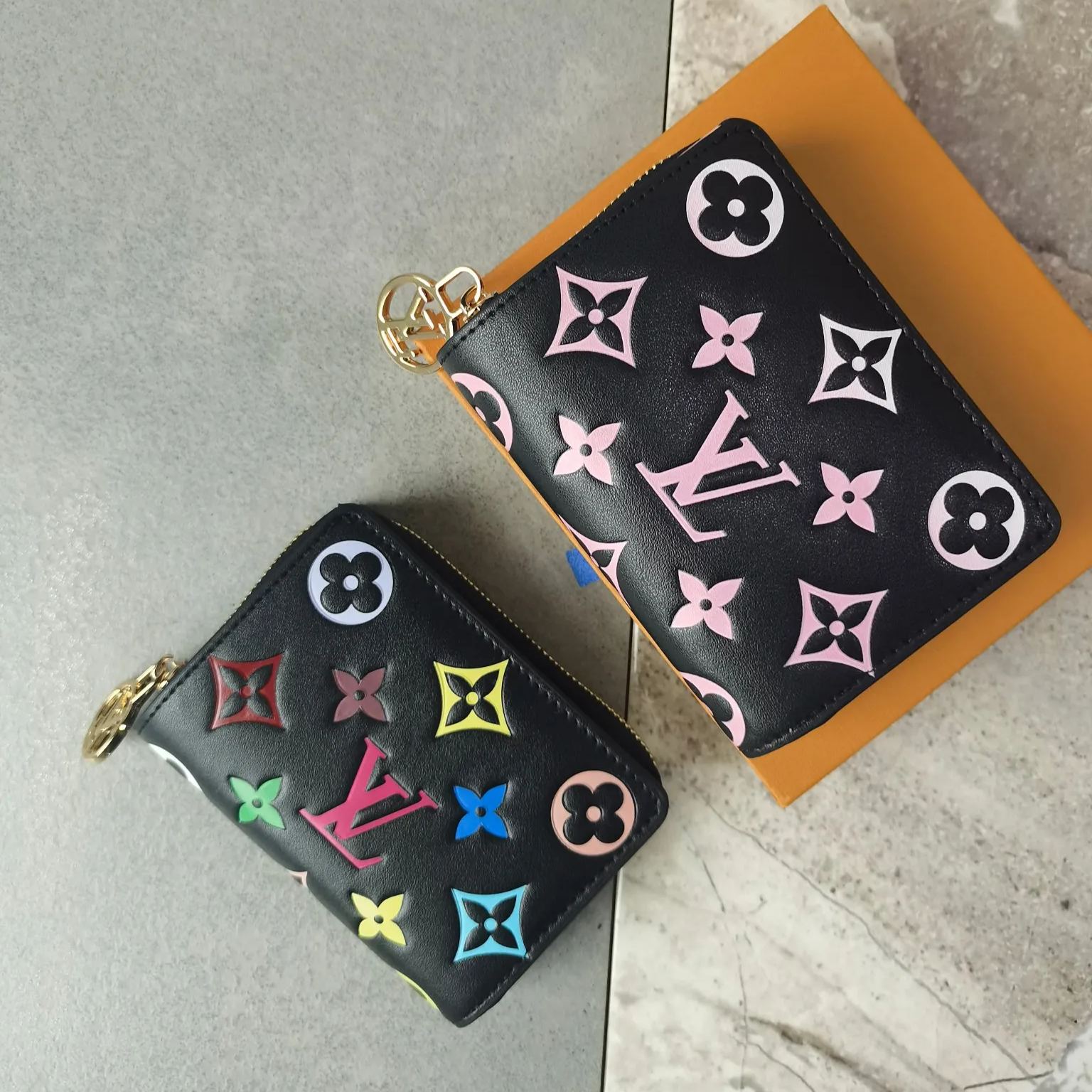 【LOUIS VUITTON】Lou Coussin  11*9*3cm