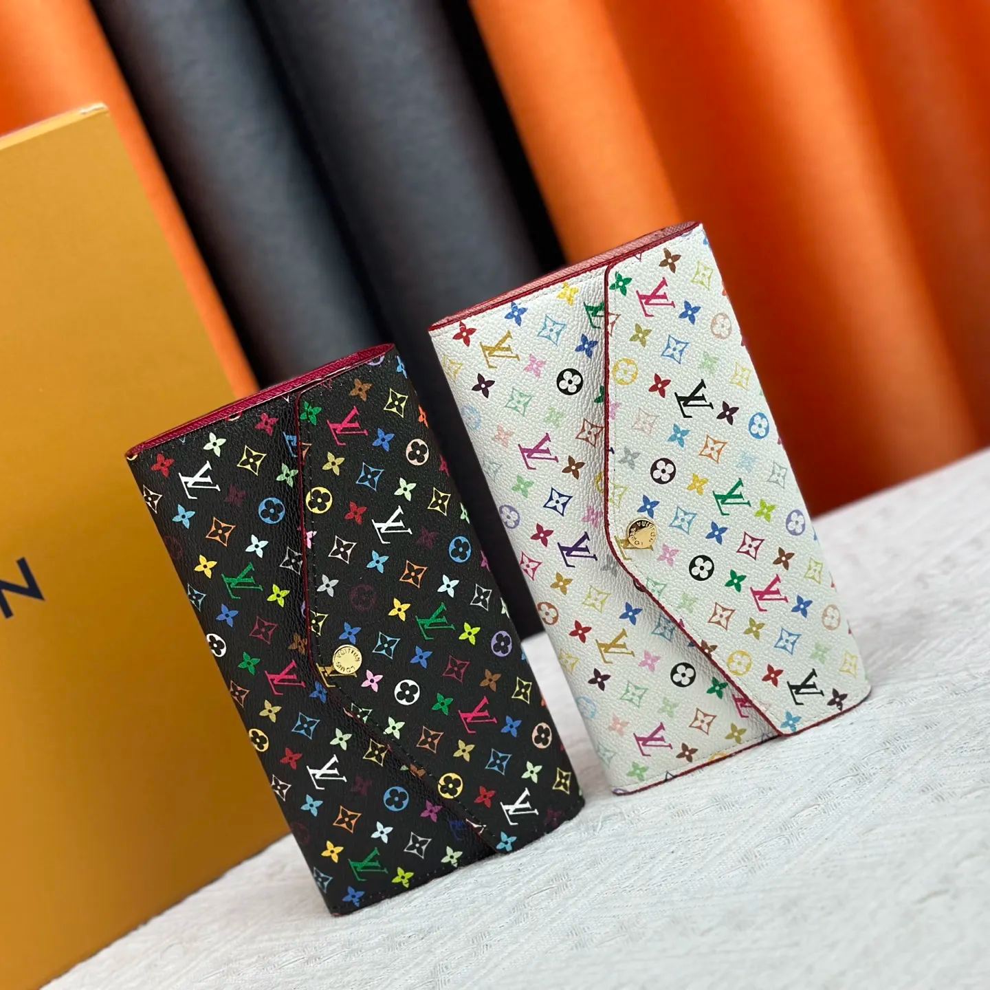 【LOUIS VUITTON】19x10cm