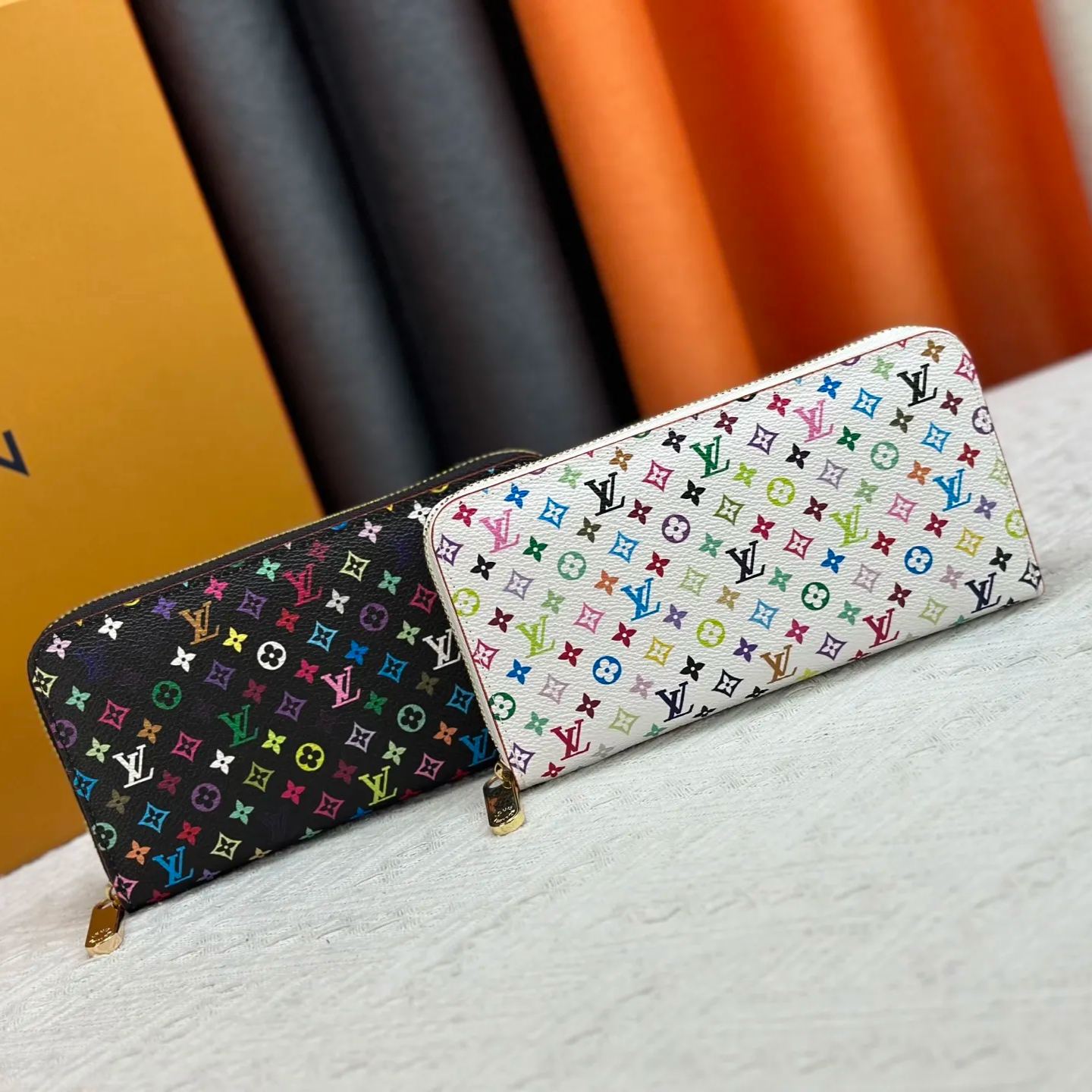 【LOUIS VUITTON】19.5 x 10.5 x 2.5CM