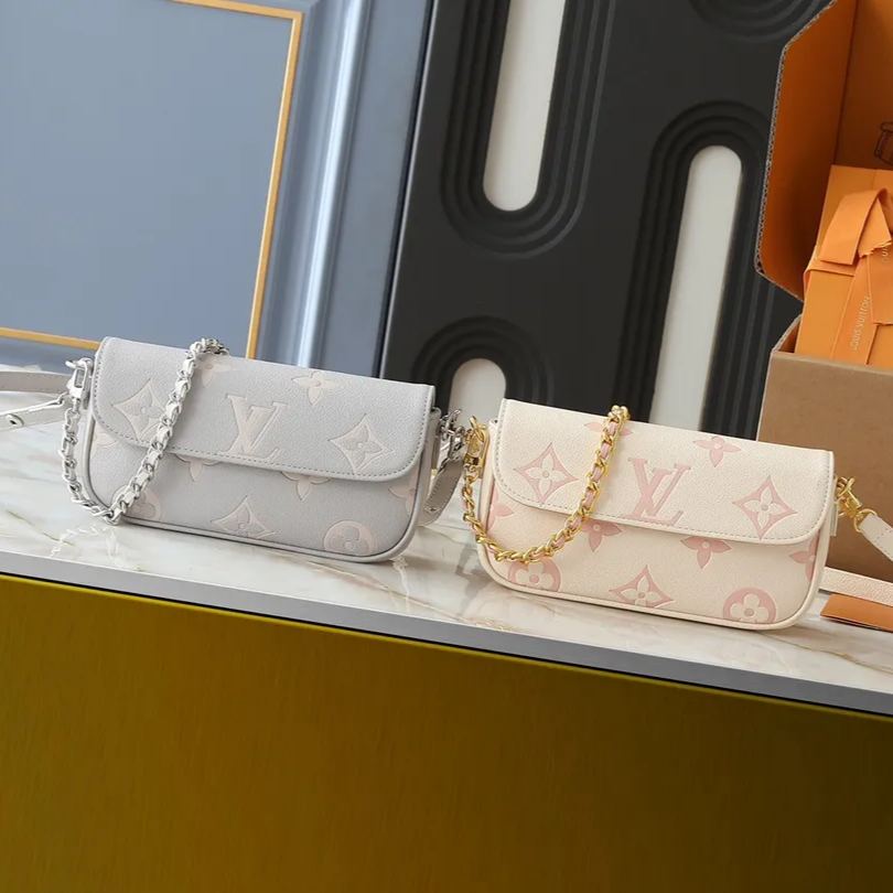 【LOUIS VUITTON】Wallet on Chain Ivy 23.5 x 12.0 x 4.3cm
