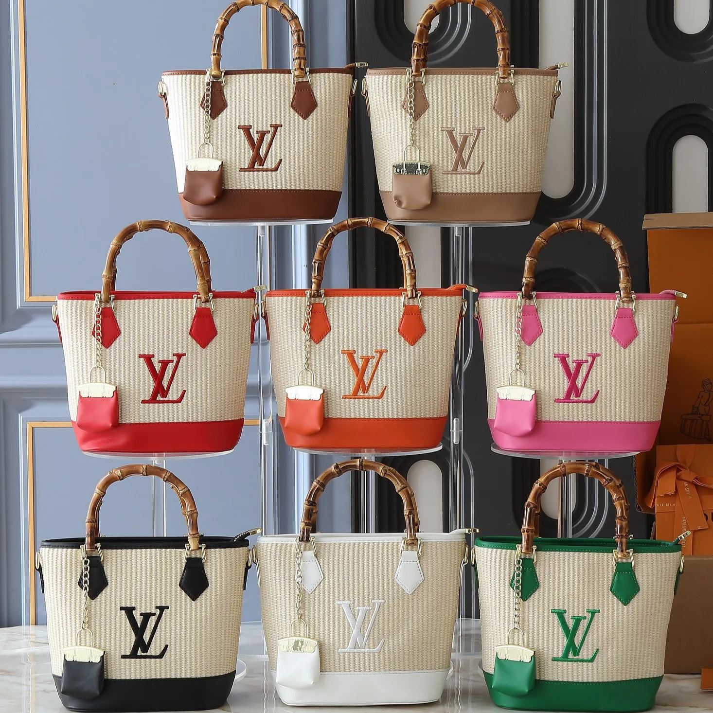 【LOUIS VUITTON】Wallet On Chain 20.0 x 20.5 x 11.0cm