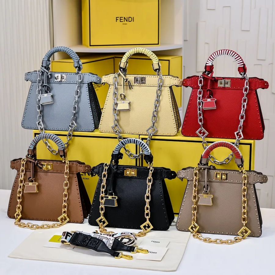【Fendi】𝐏𝐄𝐄𝐊𝐀𝐁𝐎𝐎  𝐈 𝐒𝐄𝐄 𝐔