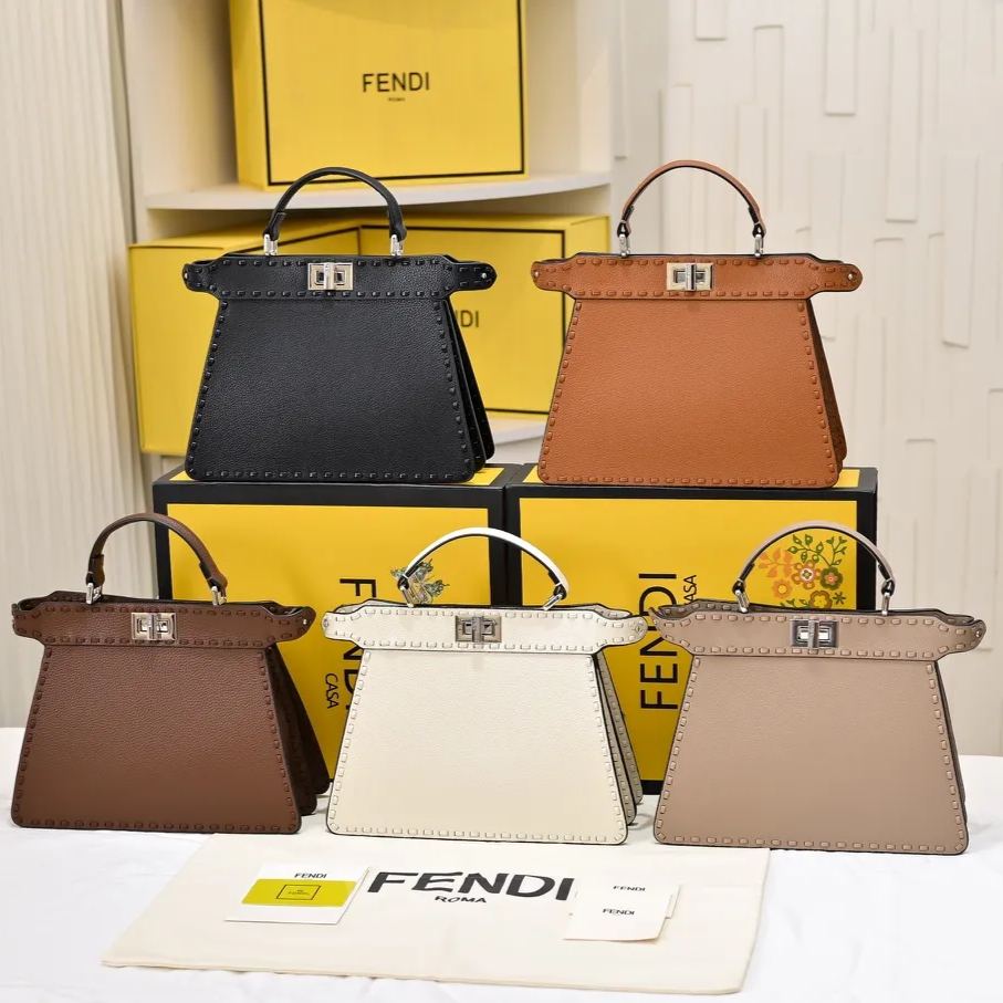 【Fendi】Peekalboo