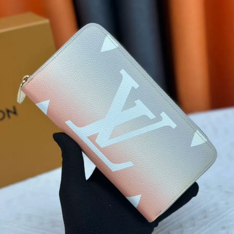 【LOUIS VUITTON】19.5 x 10.5 x 2.5 cm