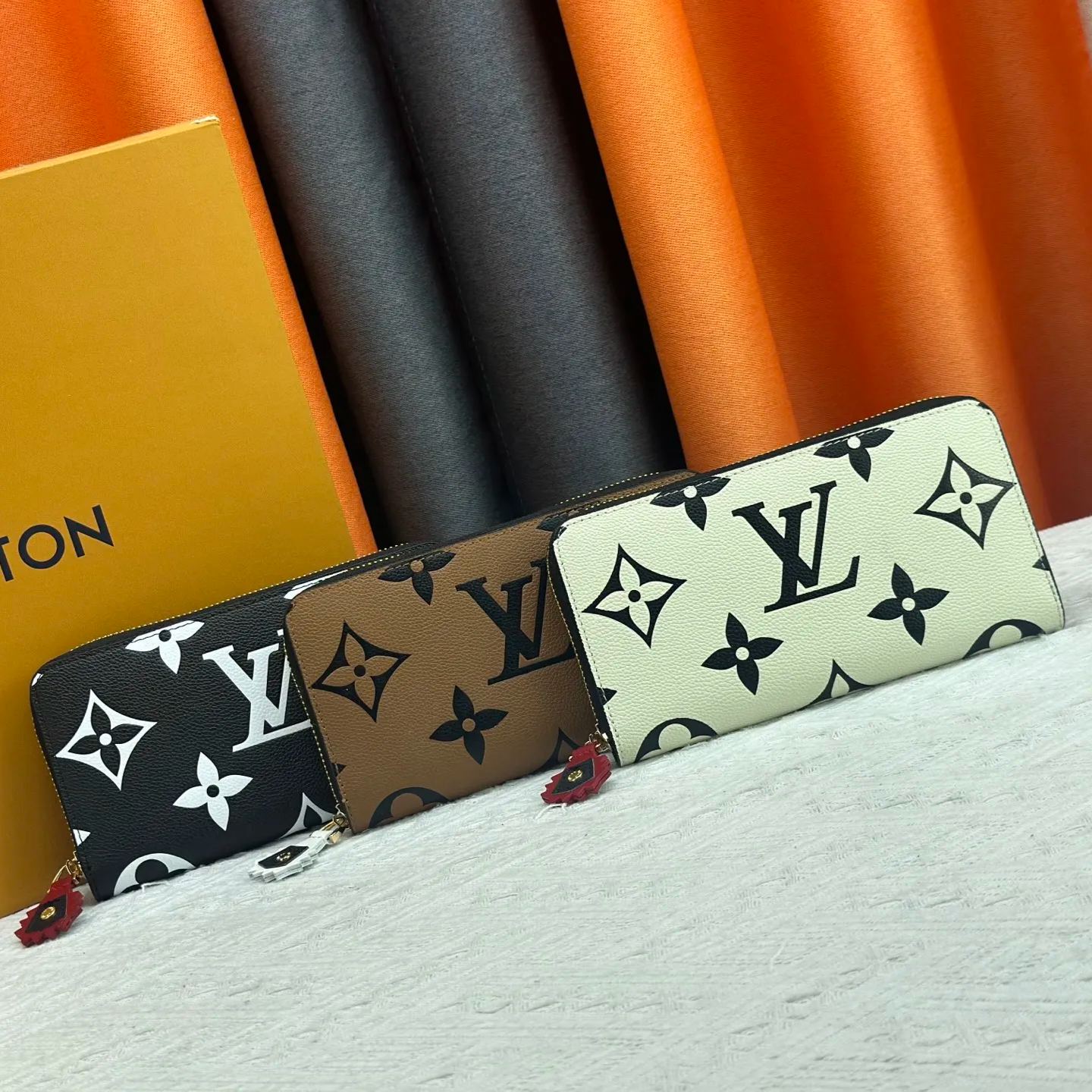 【LOUIS VUITTON】Pochette Félicie