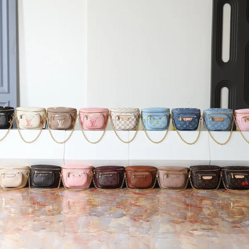 【LOUIS VUITTON】Mini Bumbag   17.0 x 12.0 x 9.5cm